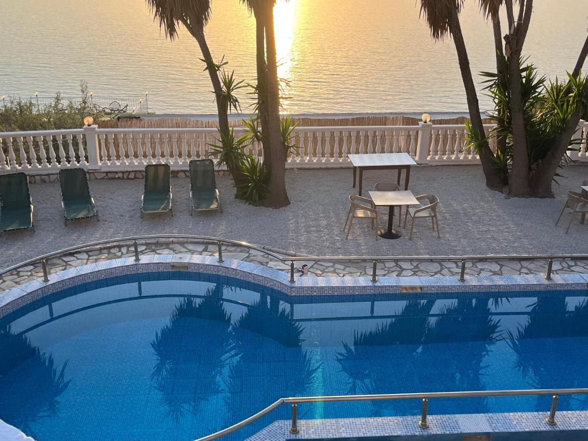 Blue Dream Holiday Hotel 3*