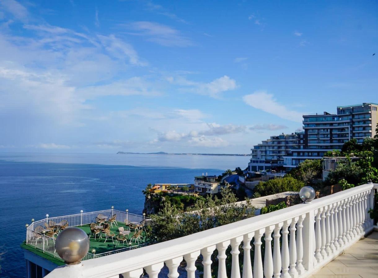 Blue Dream Holiday 3* Vlore