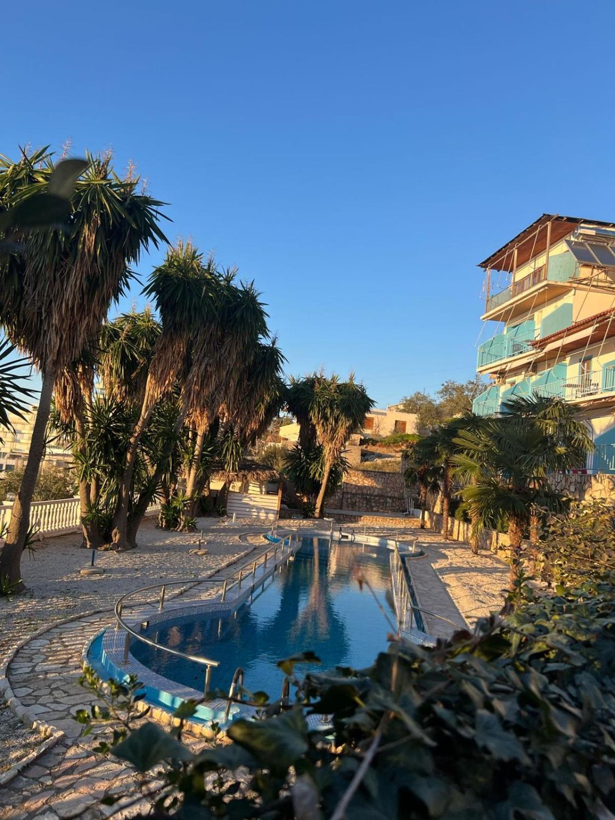 Hotel Blue Dream Holiday Wlora